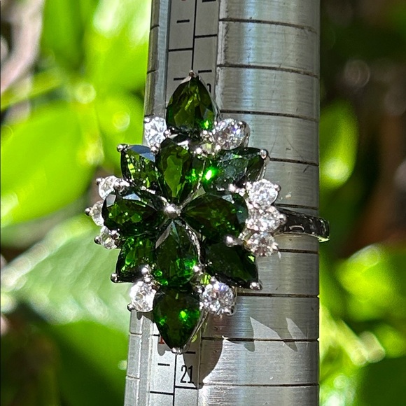 Sterling Silver Vibrant Green Chrome Diopside Floral Ring Size 10 - Picture 9 of 14
